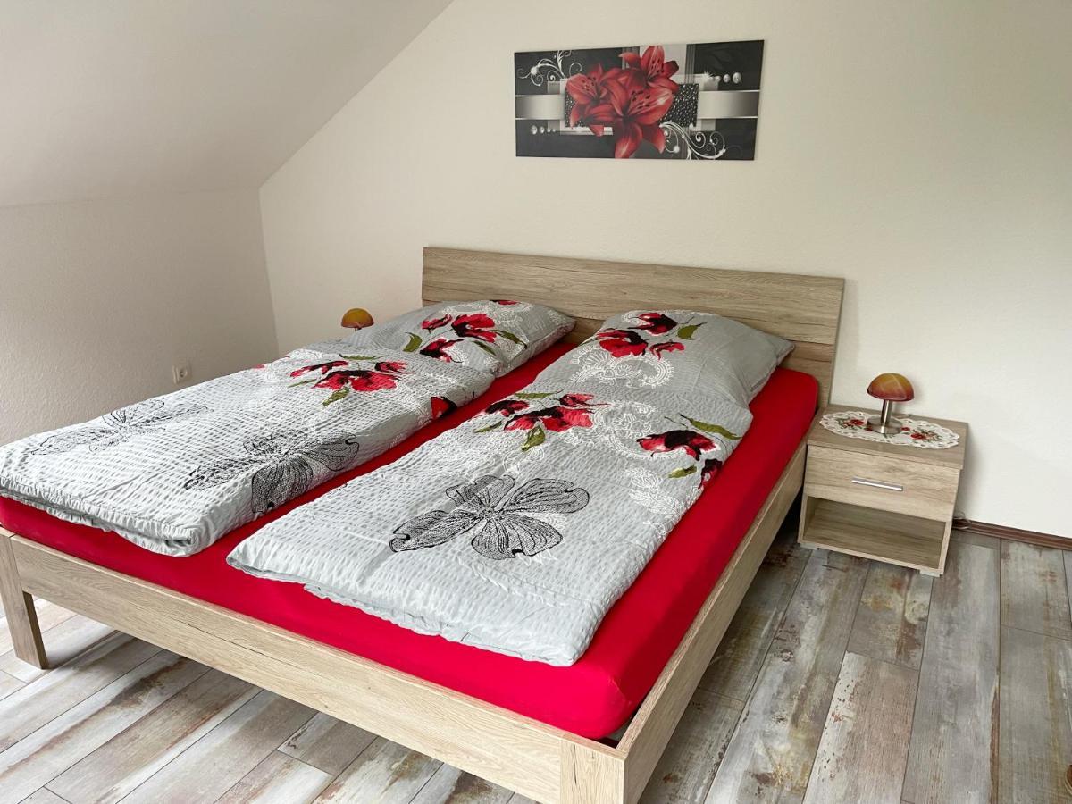 Fewo Mit Balkon Direkt Am Wald Und Wanderweg Ruhe Pur 2 Og Bad Sachsa Dış mekan fotoğraf